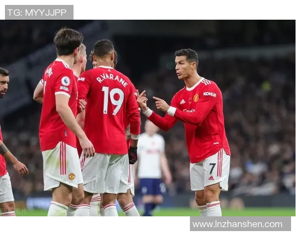 热刺对阵曼联精彩赛事免费直播全程回放与分析